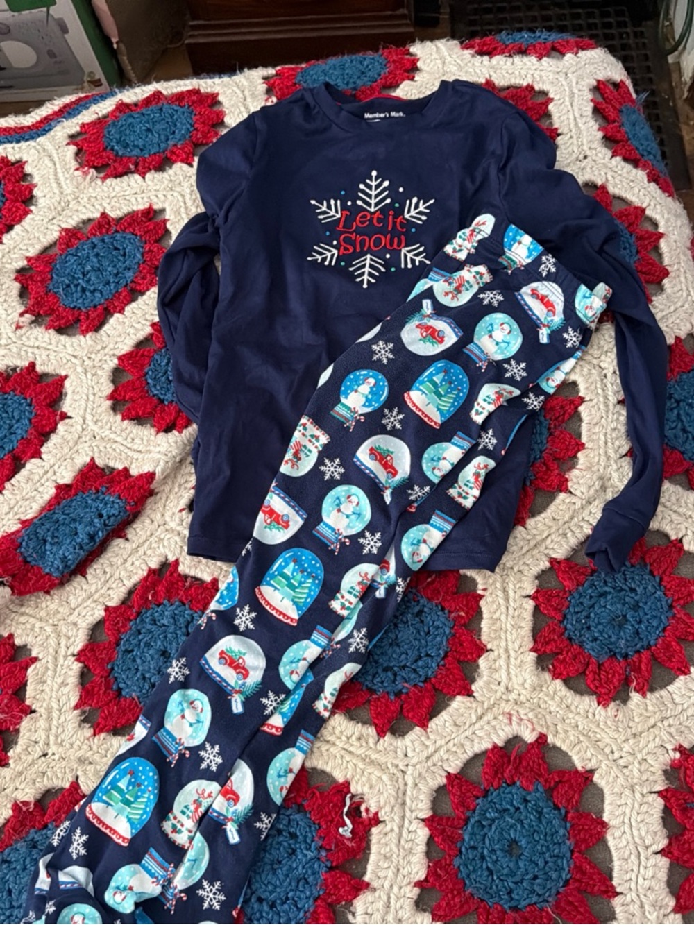 Children's Navy 'Let It Snow' Pajama Set with Snow Globe Print